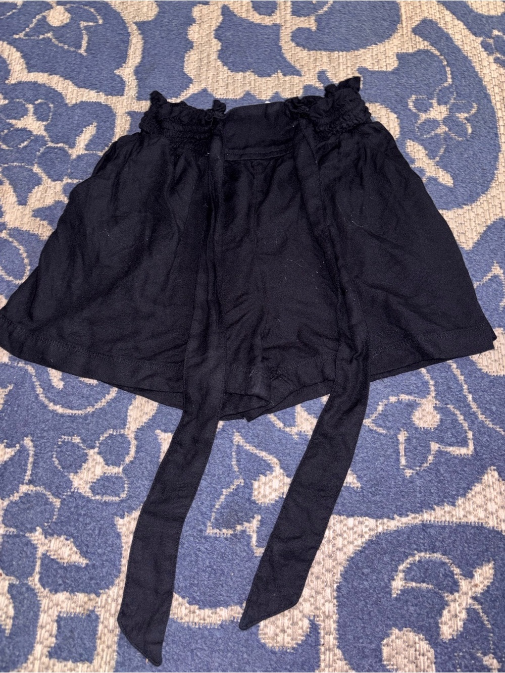 Hollister Black Tie-Waist Circle Skort